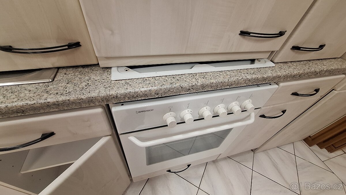 Kuchyňská linka německé výroby - 17