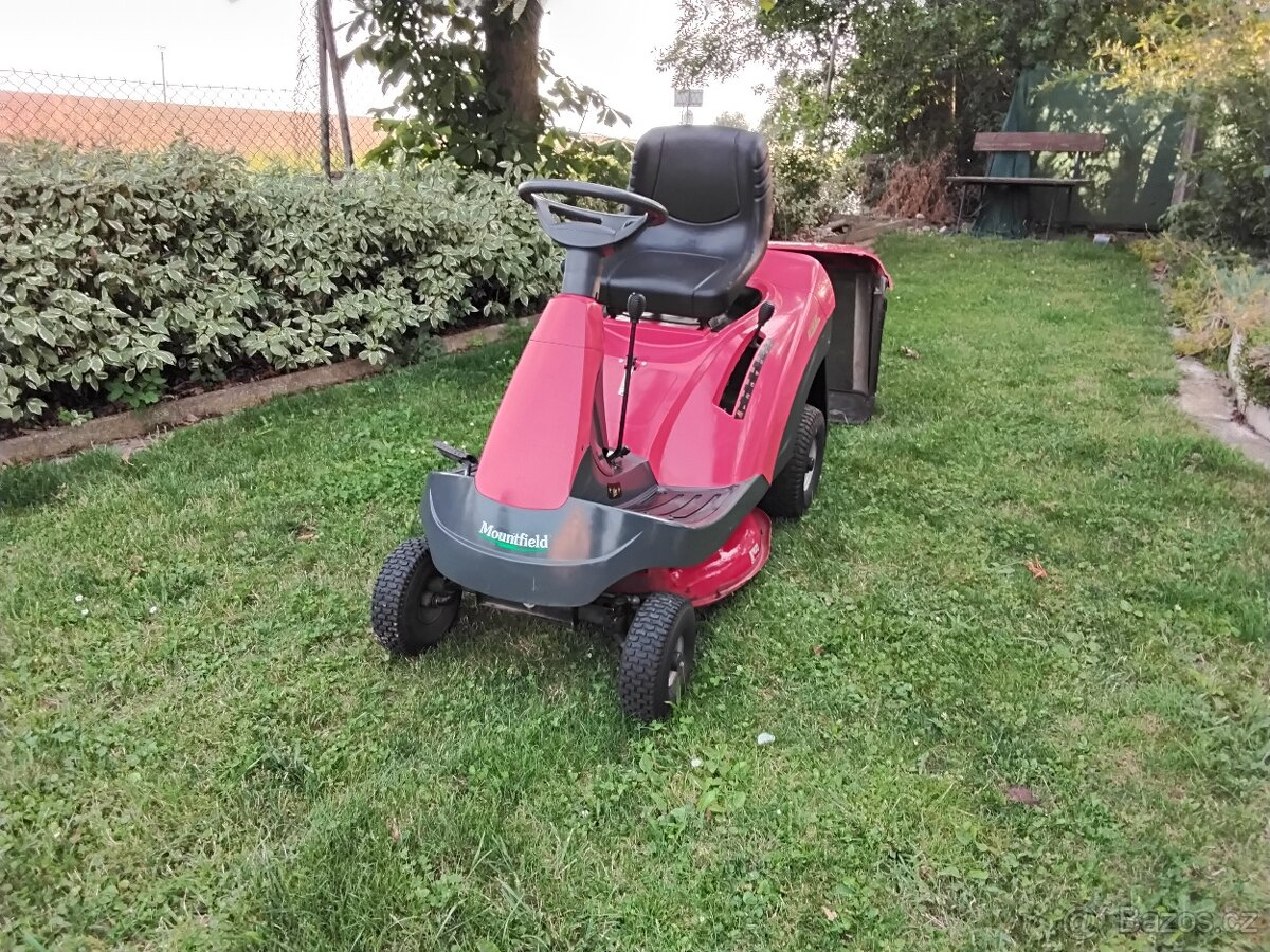 Sekací traktůrek Castelgarden XF140HD - 17