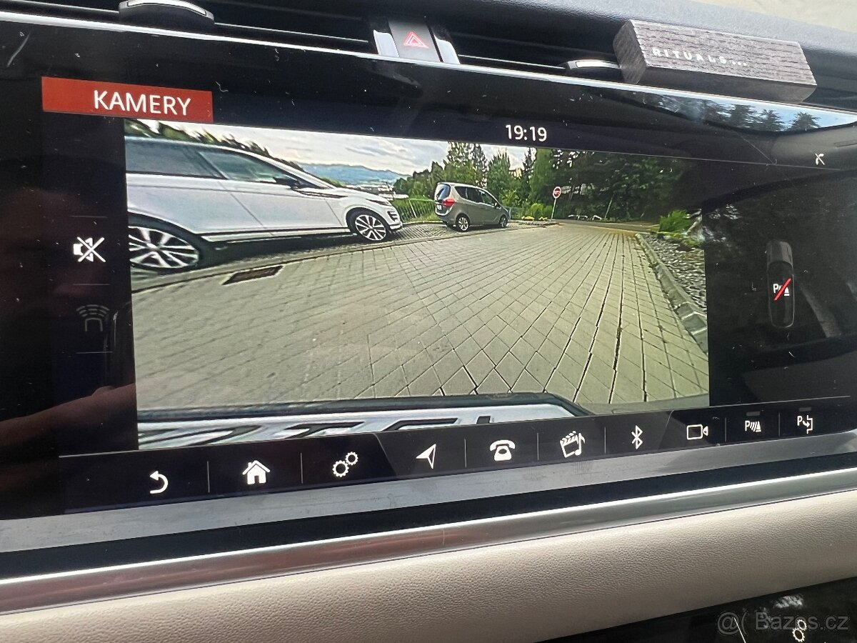 Land Rover Range Rover Velar P250 / Matrix LED / DPH - 17