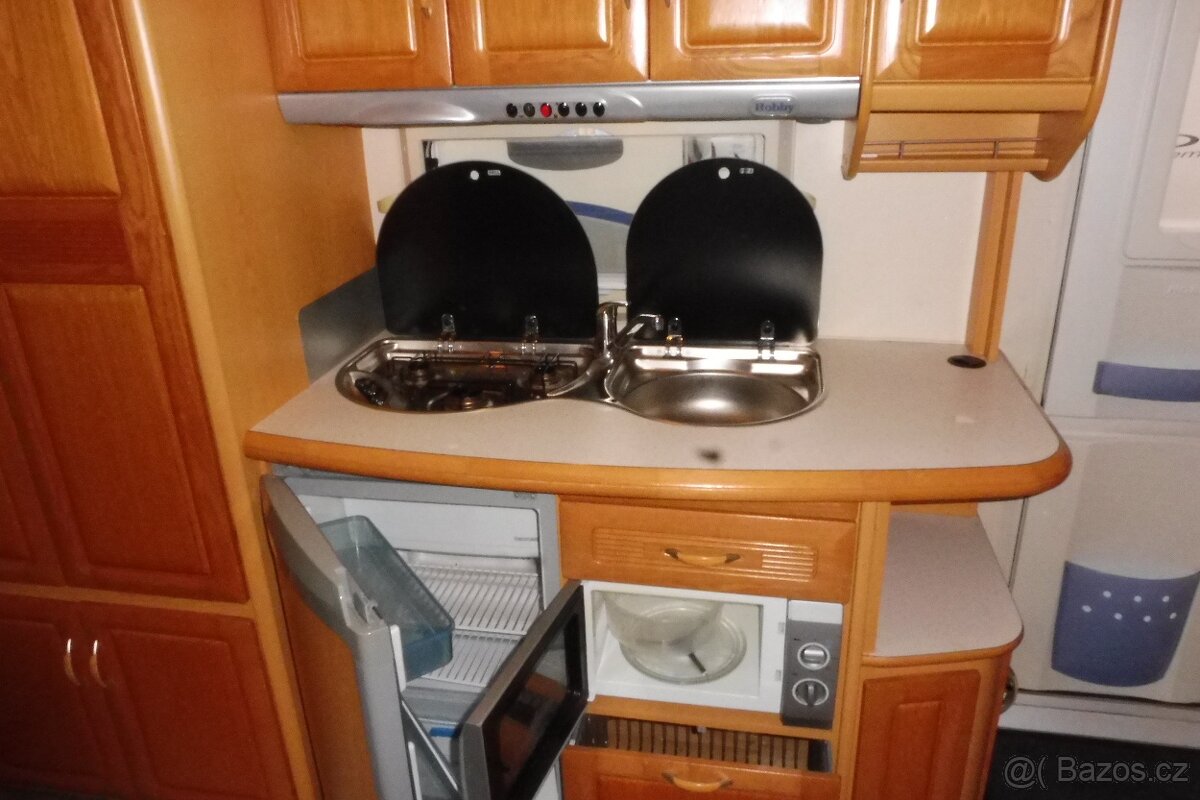 Hobby Prestige 650 Umfe Mover + Markýza - 17