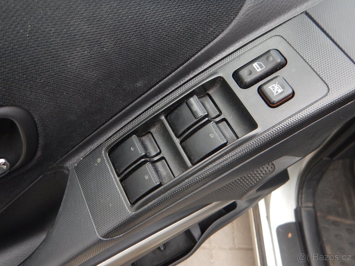 TOYOTA Corolla Verso 1.6 VVTi, KLIMA - 17