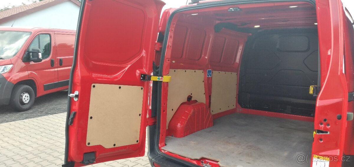 Ford Transit Custom 2.0 TDCi L1H1 96Kw r.v.2016 - 17