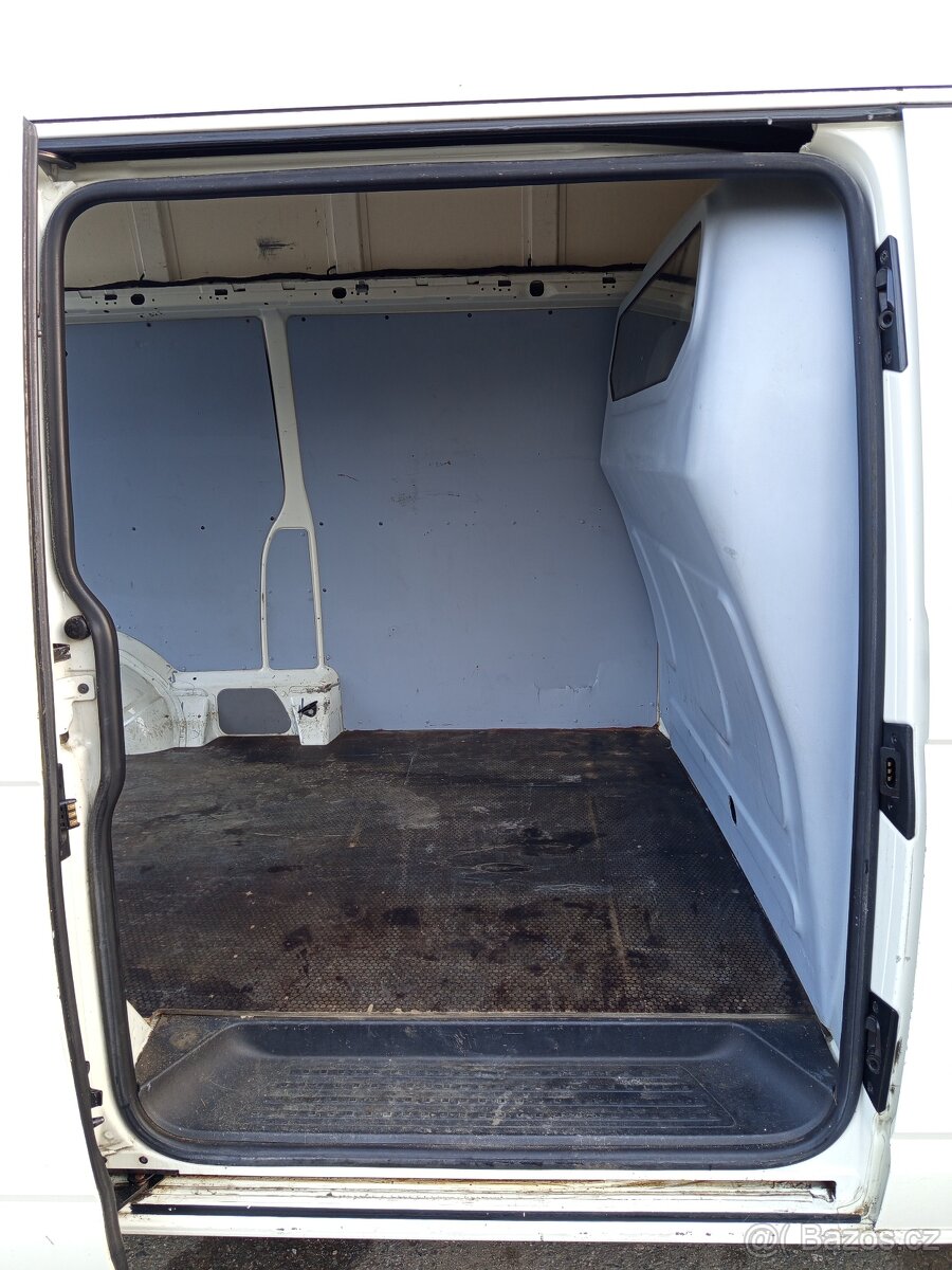 Volkswagen Transporter 2.0 TDI T5.1, vysoký L2H2, zachovalý - 17
