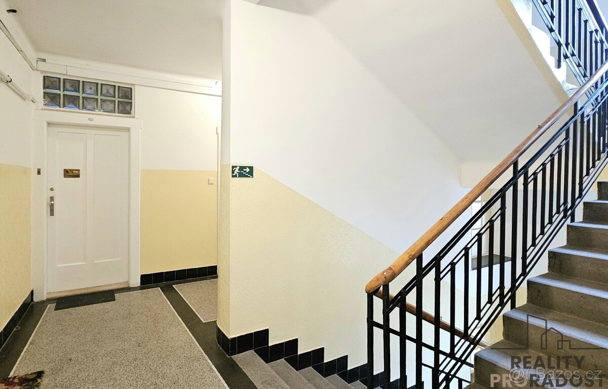 Pronájem bytu 2kk u metra Vysočanská - 17