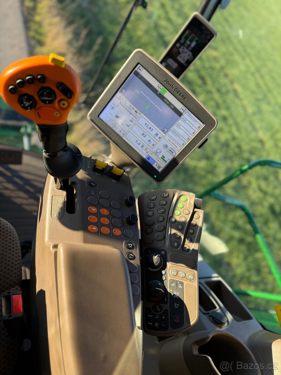 Sklízecí mlátička John Deere S670i Hillmaster - 17