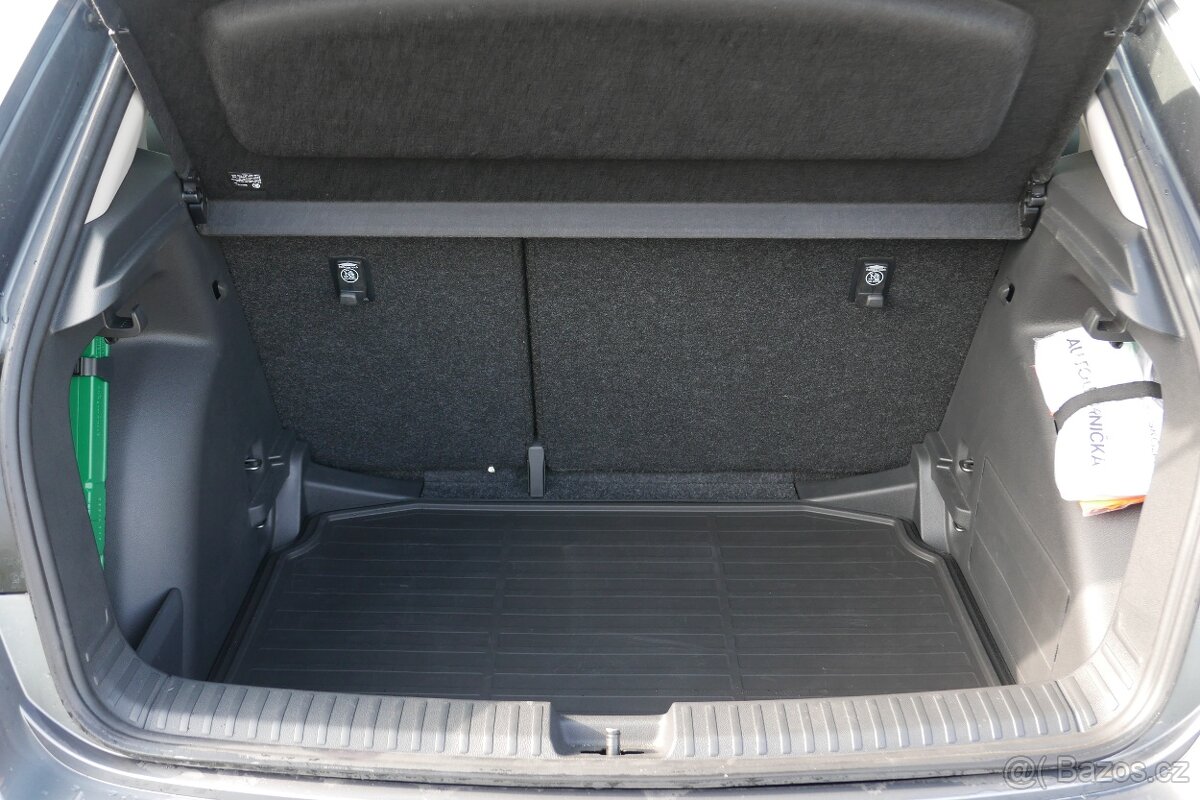 Škoda Fabia 1.0 MPI 59 kW M5° Selection - 17