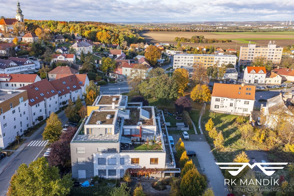 Prodej obchodního prostoru 90 m², Odolena Voda, ev.č. 700 - 17