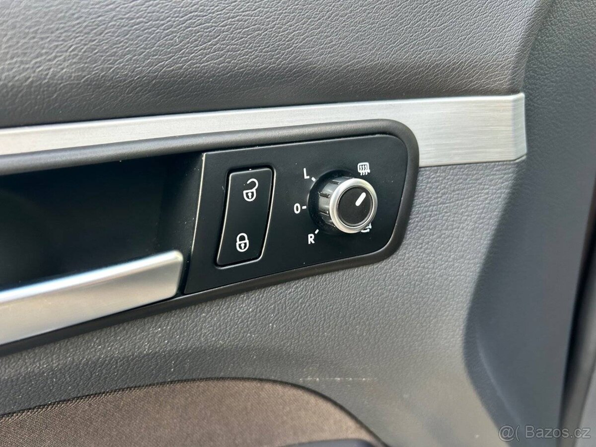 Volkswagen Touran, 1.2 TSI STYLE/7.MÍST/SER.KN. - 17