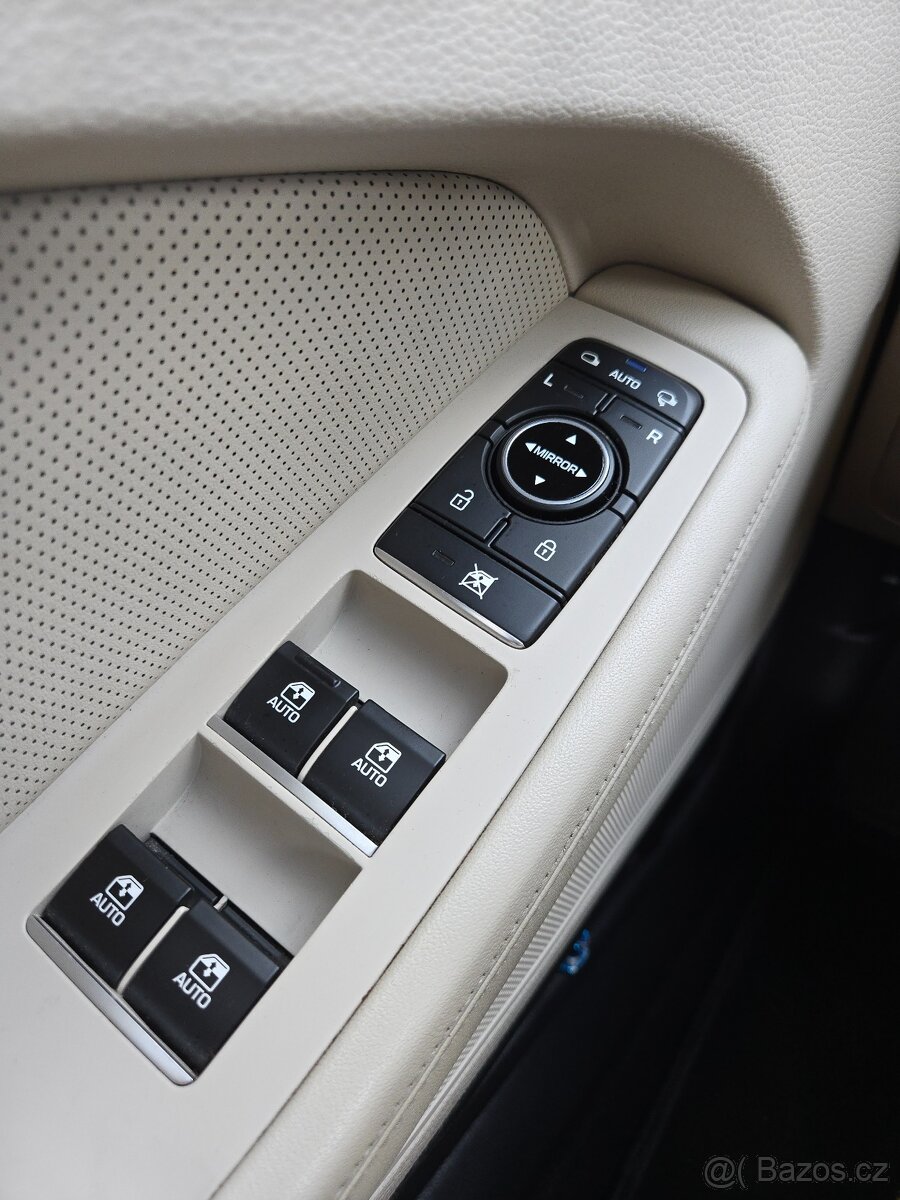 Hyundai Genesis 232kw 2015 - 17