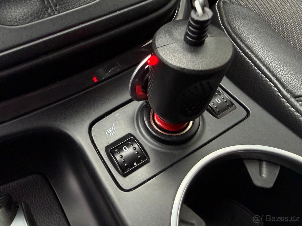 Ford Kuga 2,0TDCi 4WD servis jen FORD - 17