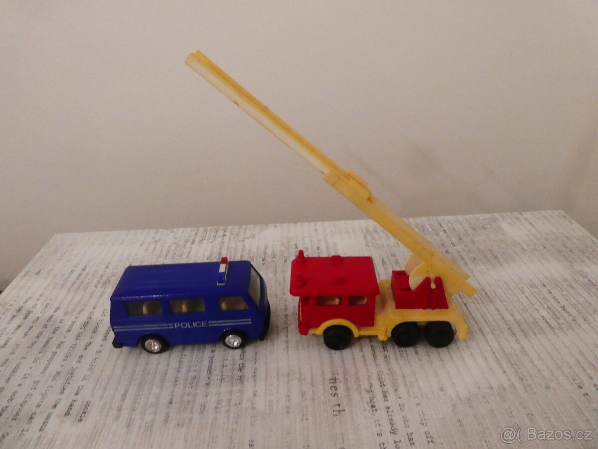 Hračky - auta z éry socialismu - 17