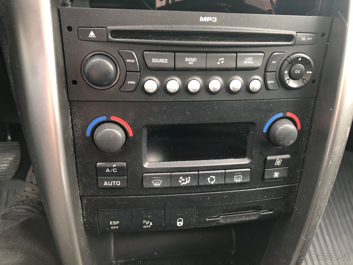 Peugeot 207, SW 1.6i 88kW edice JBL - 17