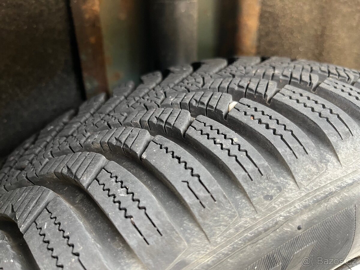 Ford Focus Mk1 1.6i 16V (1999) - 17