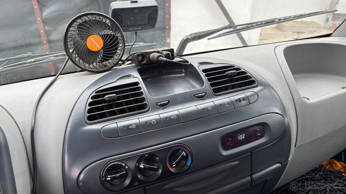 Avia D120N kontejnerový nosič CTS - 17