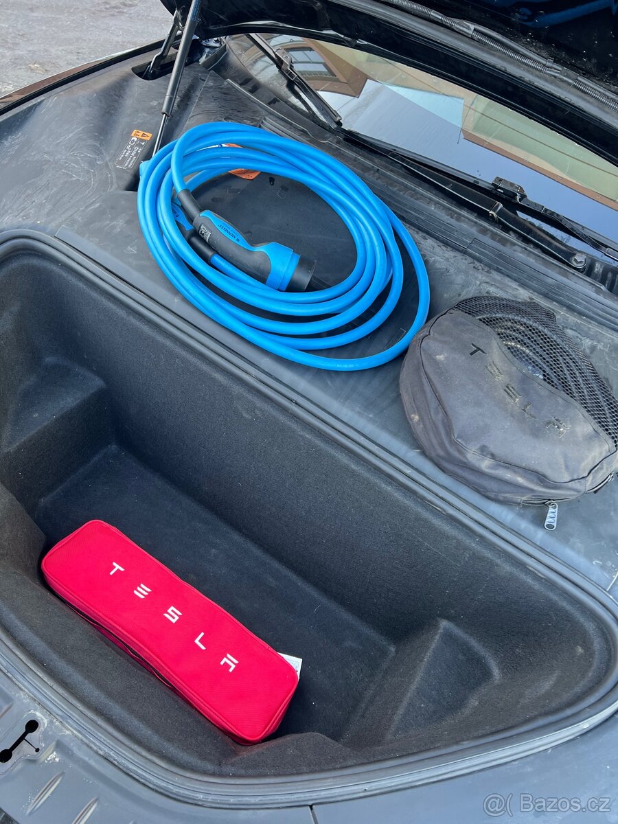 Tesla model S 75d 2017 - 17