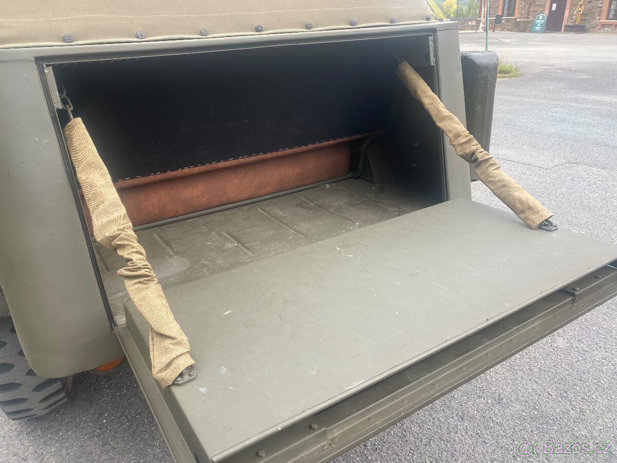 DODGE WC56 COMMAND CAR - 17