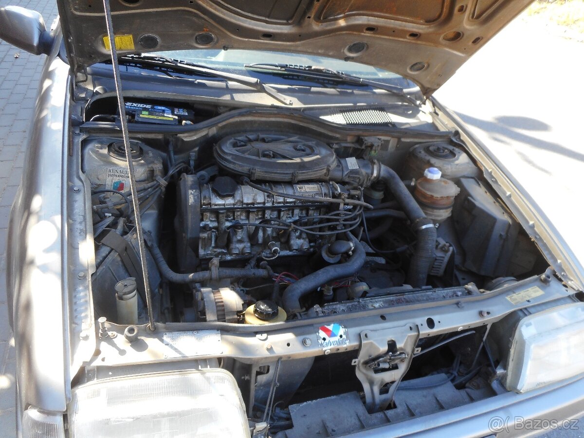 Renault 19 I světle hnědá metalíza - 17