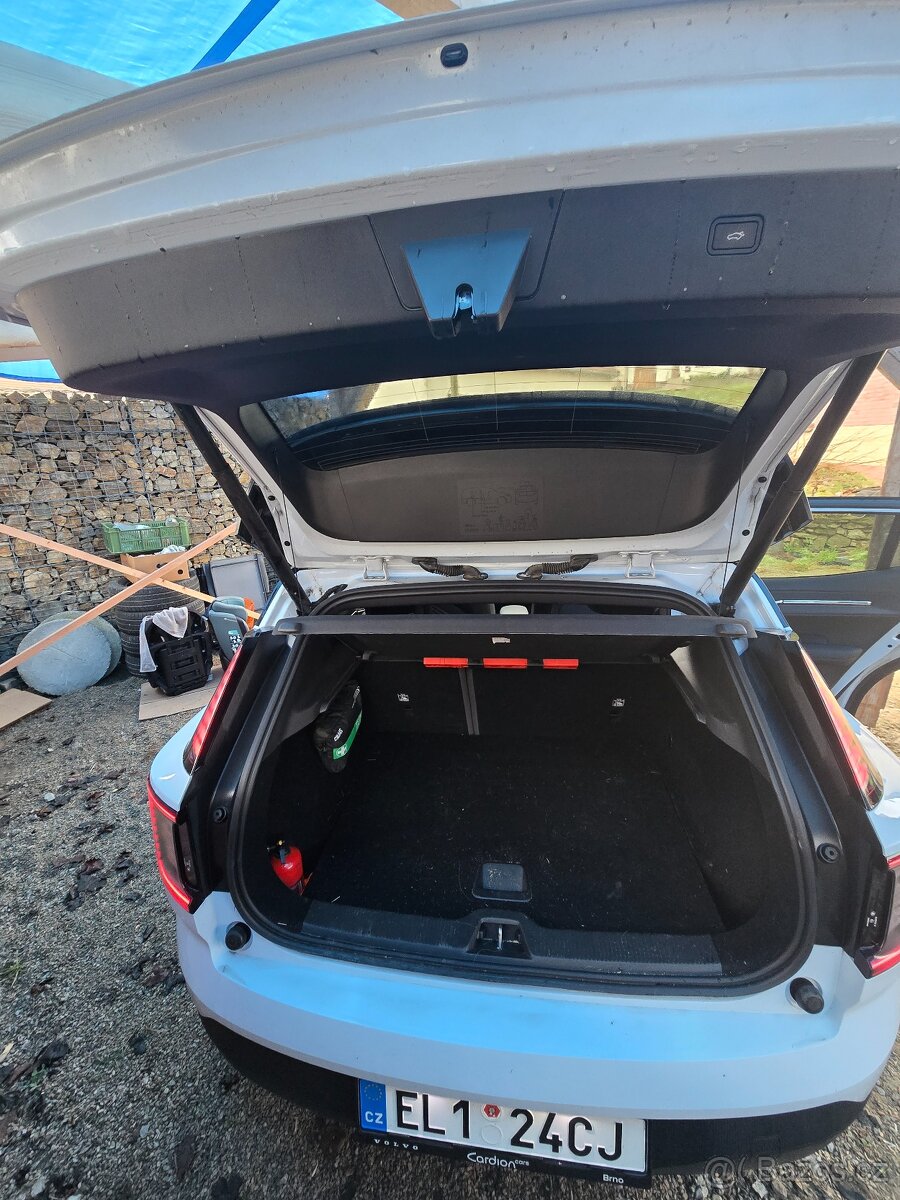 VOLVO EX30 PURE ELECTRIC SINGLE ENGINE XTENDED RANGE AUT PL - 17