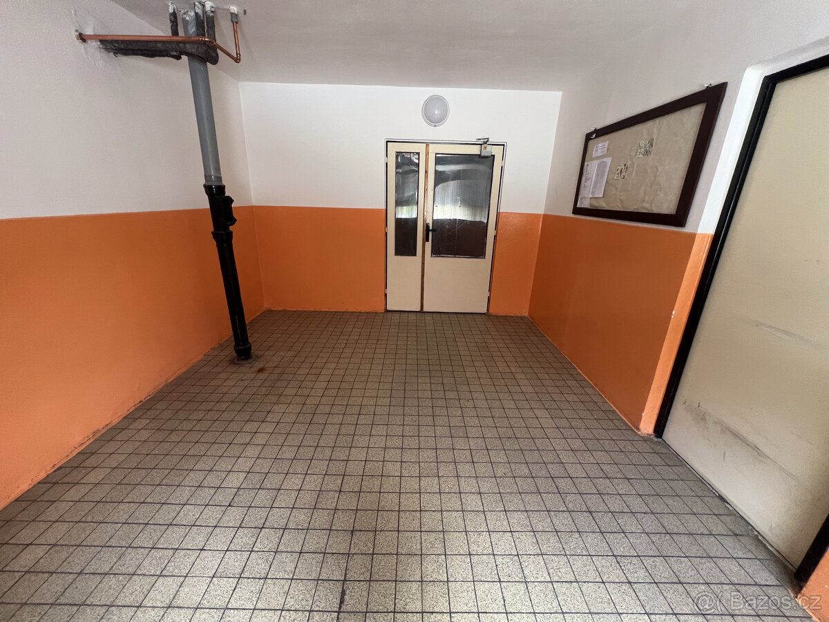 Prodej bytu 2+1 OV, ul. Sídliště Míru, Podbořany - 17