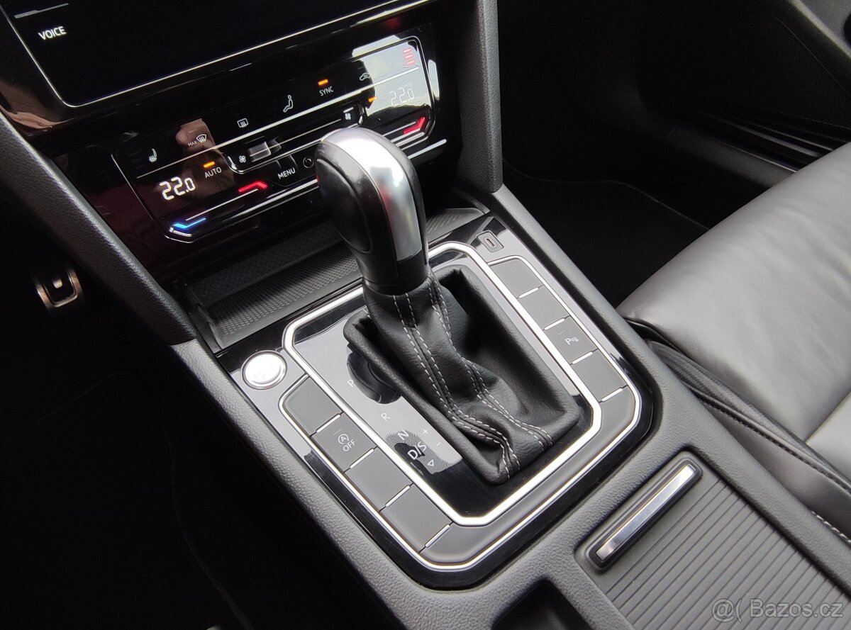 Volkswagen Passat TDi DSG B8 R-Line FullLED VIRTUAL KAMERA - 17
