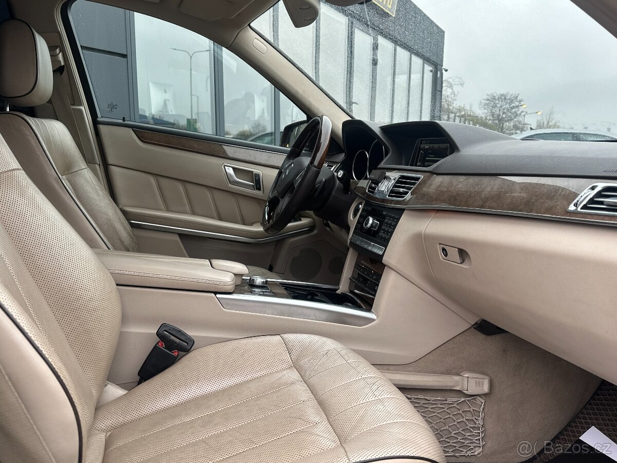 Mercedes-Benz E 350 2013 - 17