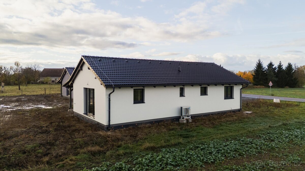 Rodinný dům 4+kk, Holešovice, Chroustovice - 17