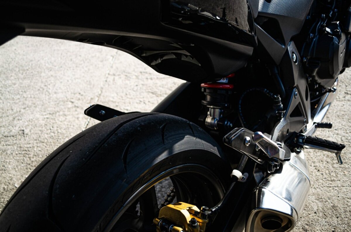 Honda CBR 600 F - 17