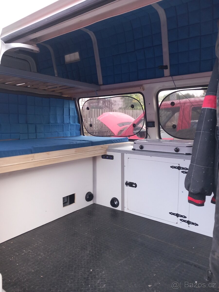 Ford transit tranzit maxi dlouhy vysoky obytny 2.5 TD - 17