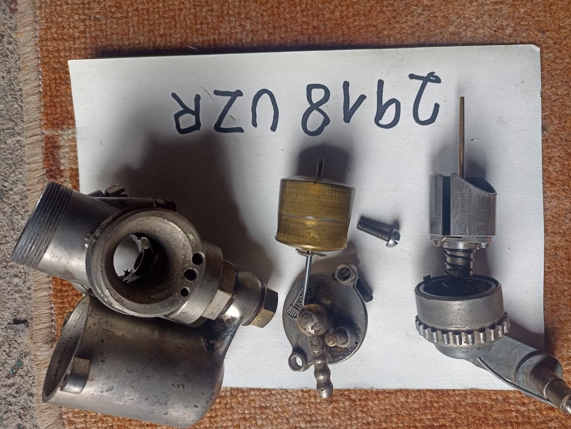 Karburátor Jawa- skůtr Čz nebo Velorex - - 17