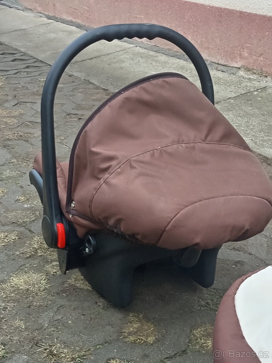 Dětský kočárek - 17