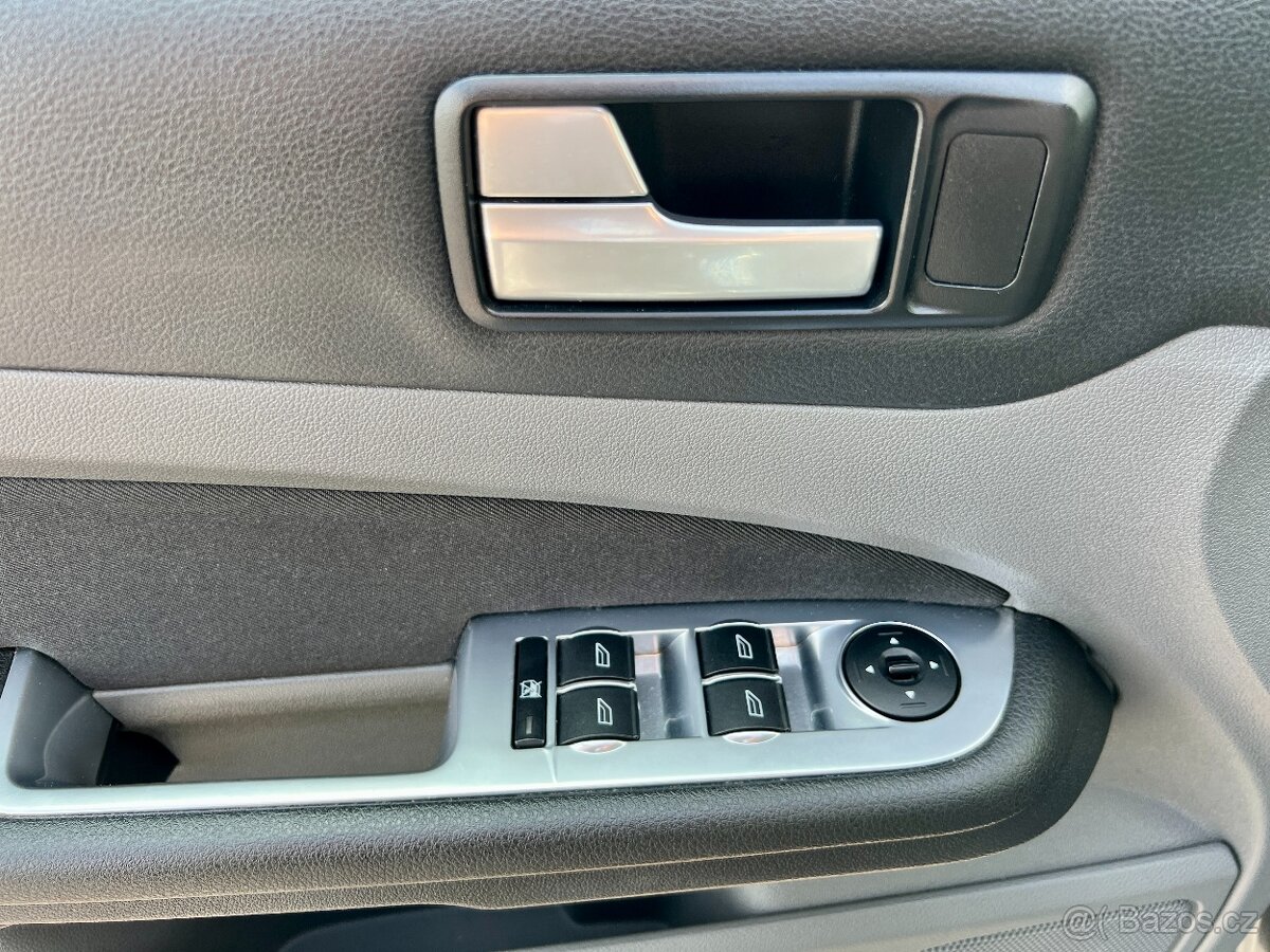 Ford Focus 1.8i 92 kW Klima,Stav,Alu BEZ KOROZE - 17