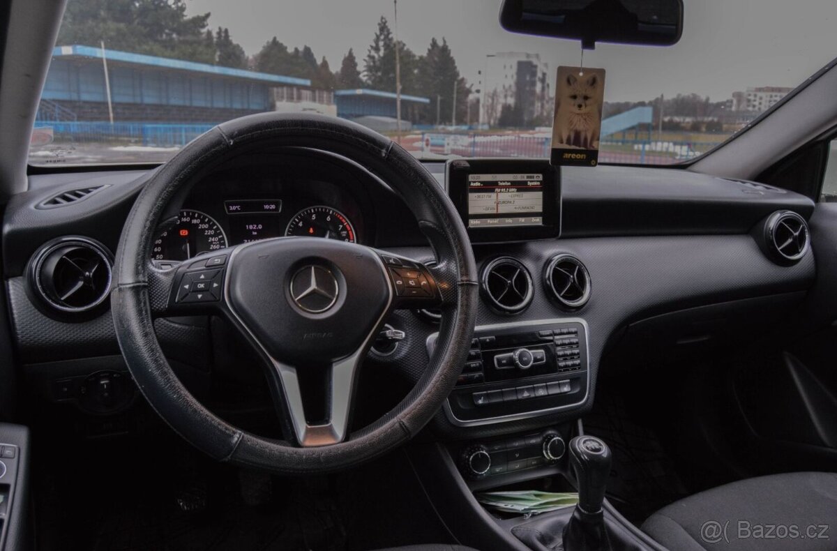 Mercedes-Benz A trieda 180 - 17