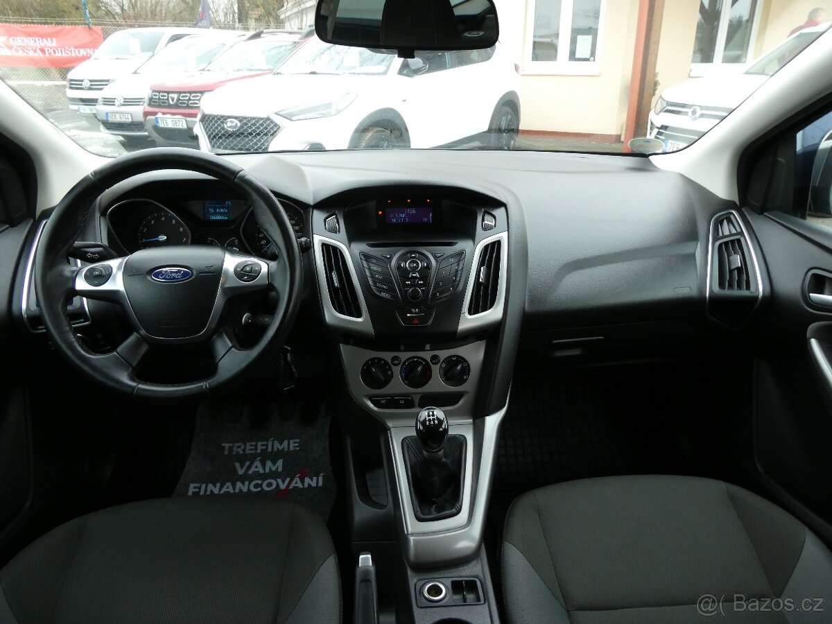 Ford Focus 1.6i 92kW serviska, klima - 17