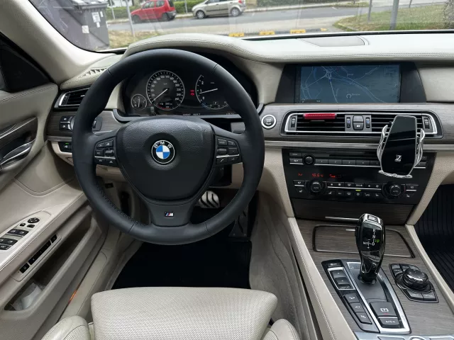 BMW Řada 7 750i Long xDrive Night Vision Soft-close Head-Up - 17