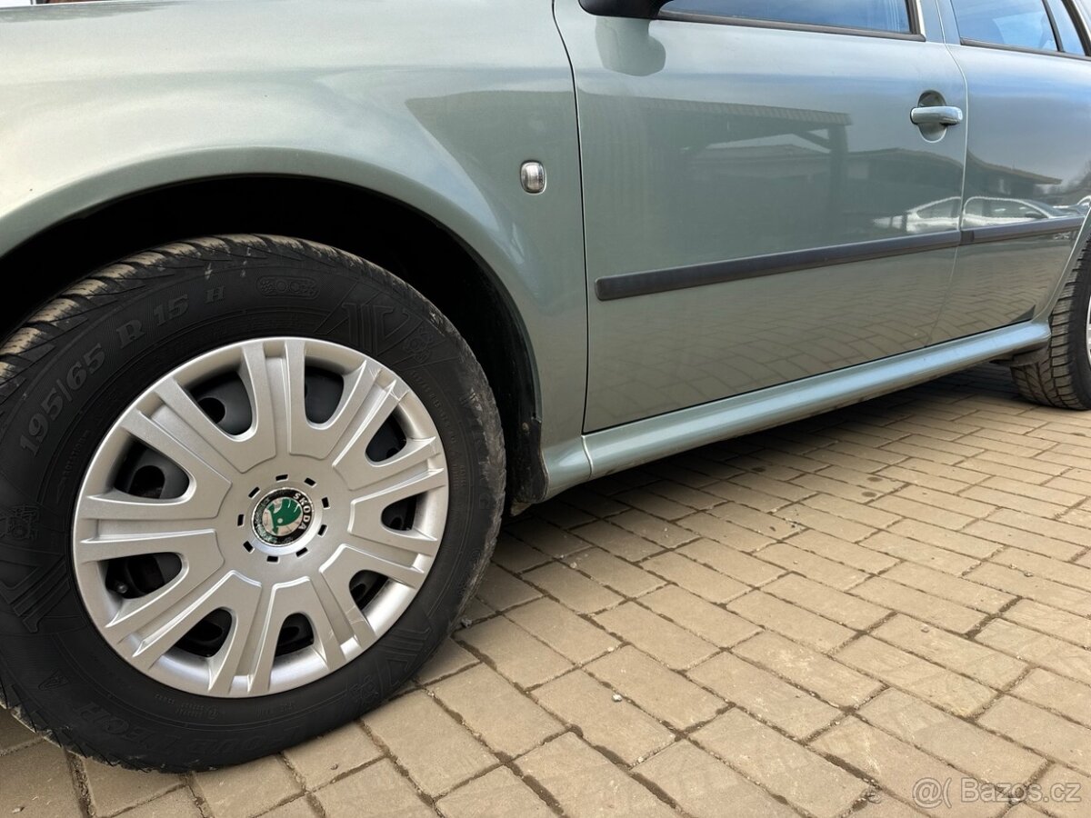 Škoda Octavia I Combi 1.9 TDI 81kW / 2004 / XENONY / TAŽNÉ - 17