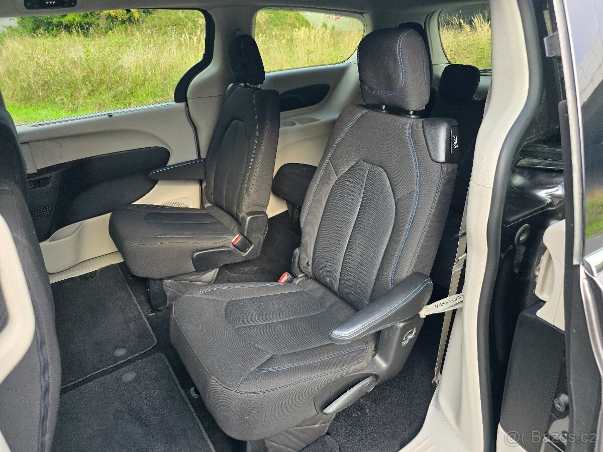 Chrysler Pacifica 3,6 V6 Nový model, DPH, NEBOURANÉ - 17