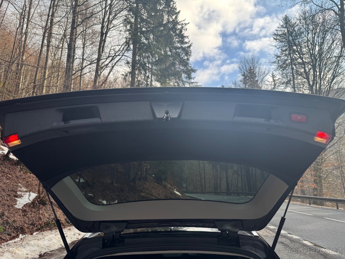 Prodám Mercedes-Benz E 350 CDI 4MATIC (W212) - 17