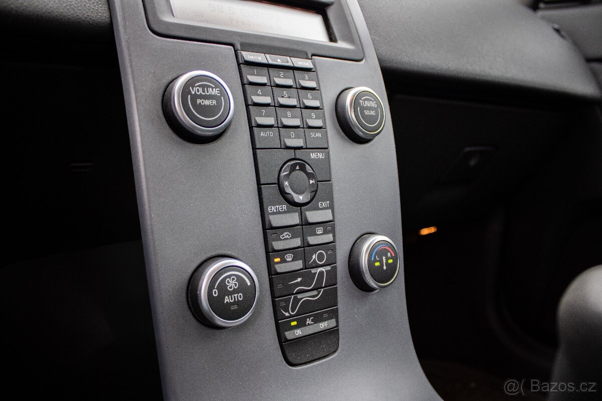 Volvo S40 1.6, 74kW, M5, 2010 - 17