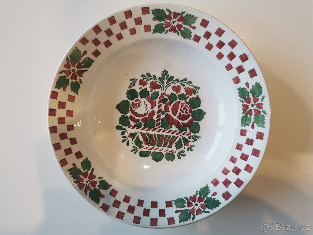 Predám staré závesné taniere - 17