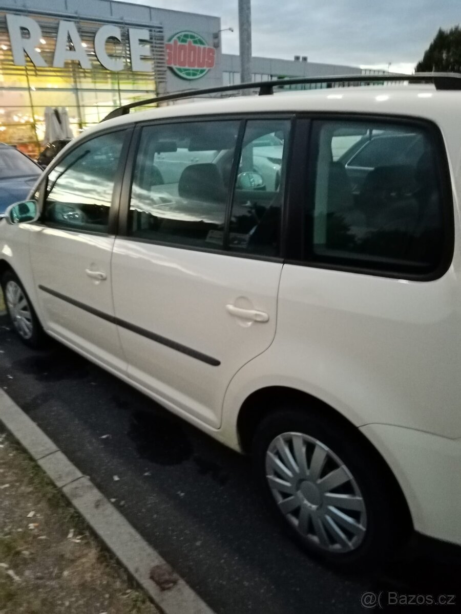 VW Touran 2.0i cng vw r.v. 2008 STK do 2027 - 17