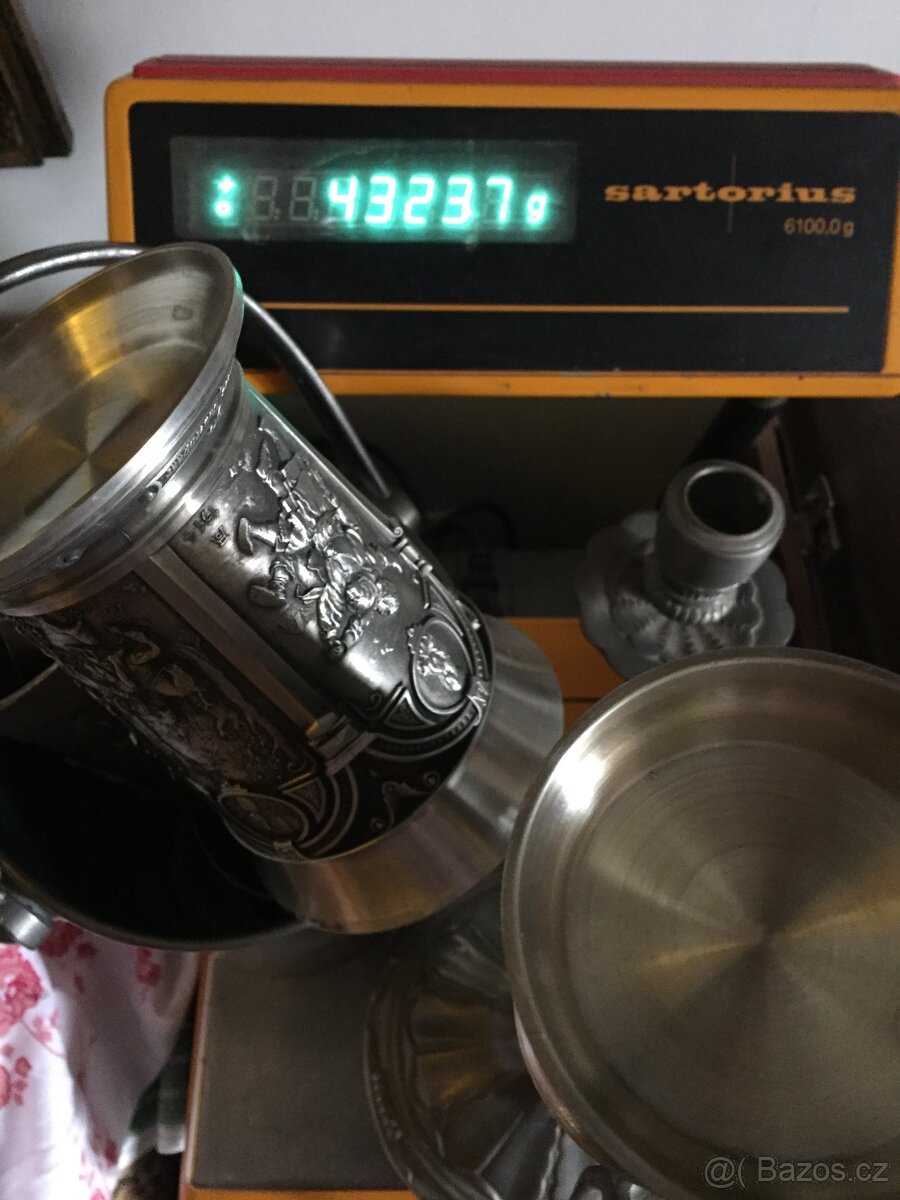 sbírka cínu pohár číše svícen mísa džber Cín - punc - 17