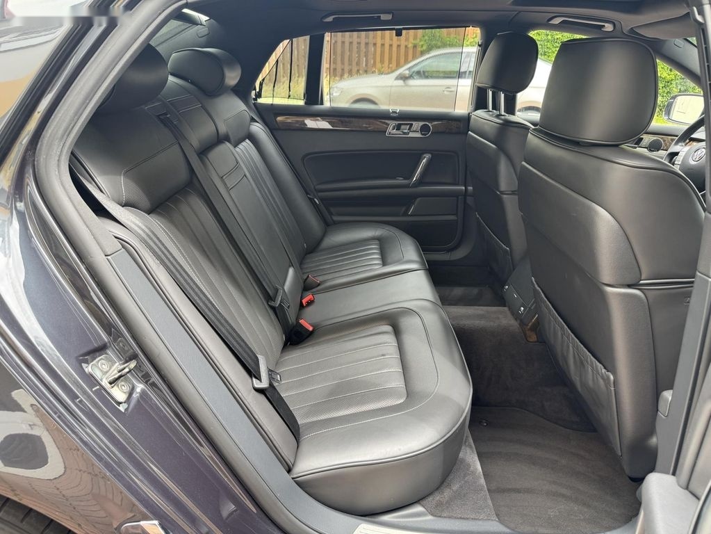 Volkswagen Phaeton,3.0TDI 176kW - 17