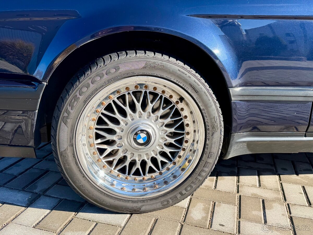BMW 740iL E32 - 17