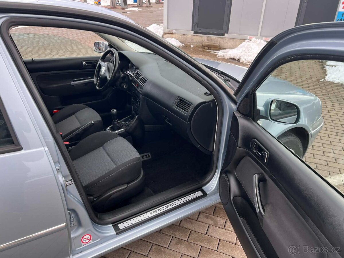 PRODAM VW BORA 2.0i PACIFIC NOVA STK EMISE DO 2028 - 17