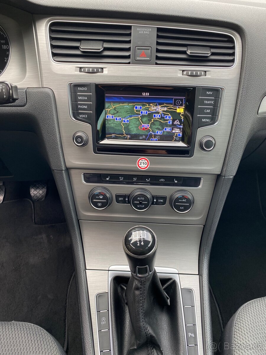 Volkswagen Golf VII Variant - 17