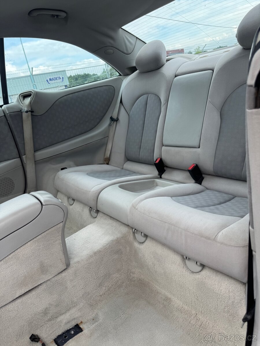 Mercedes-Benz Clk 270cdi - Avantgarde - 17