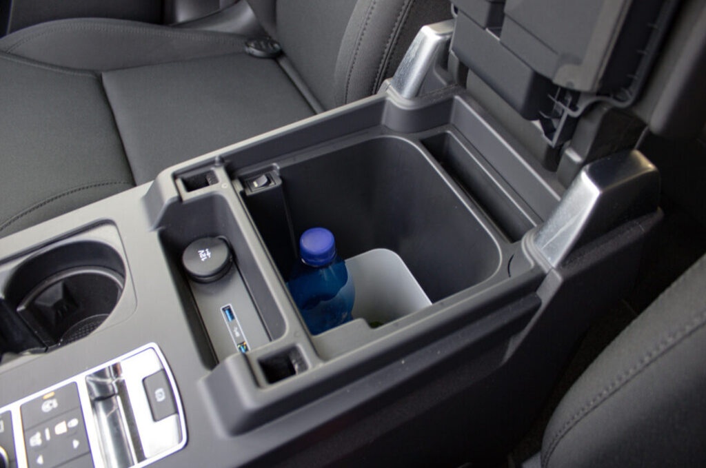 Land Rover Discovery 3.0 SDV6 SE - 17