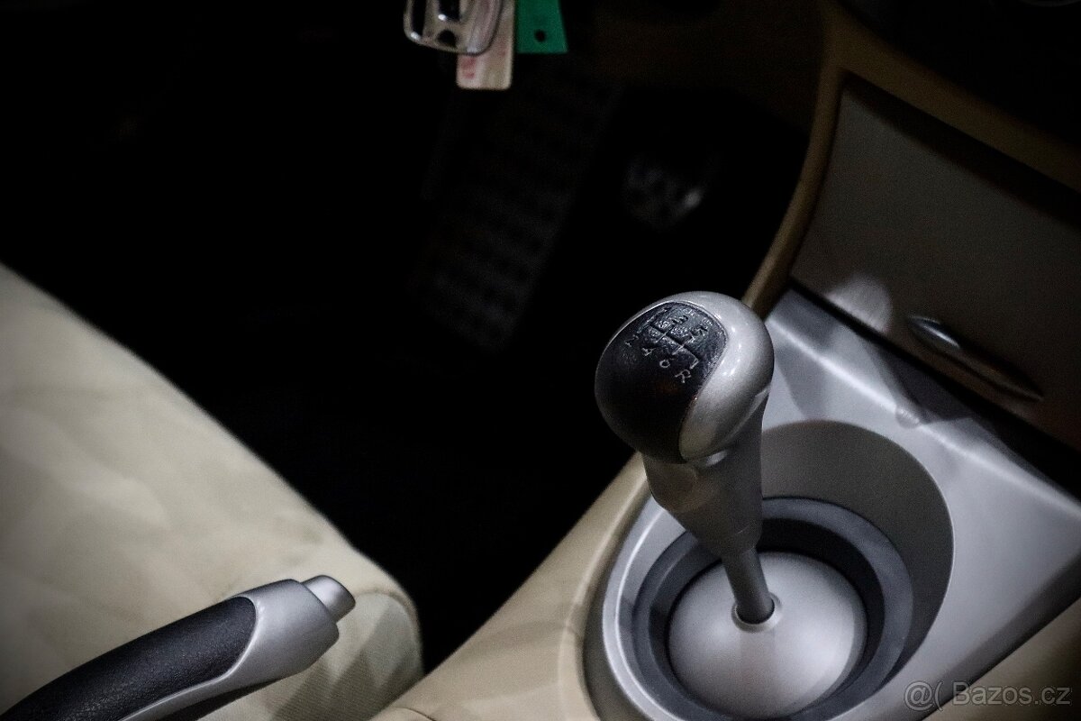 Honda Civic 1.8 i-VTEC 103 kW Sport - 17