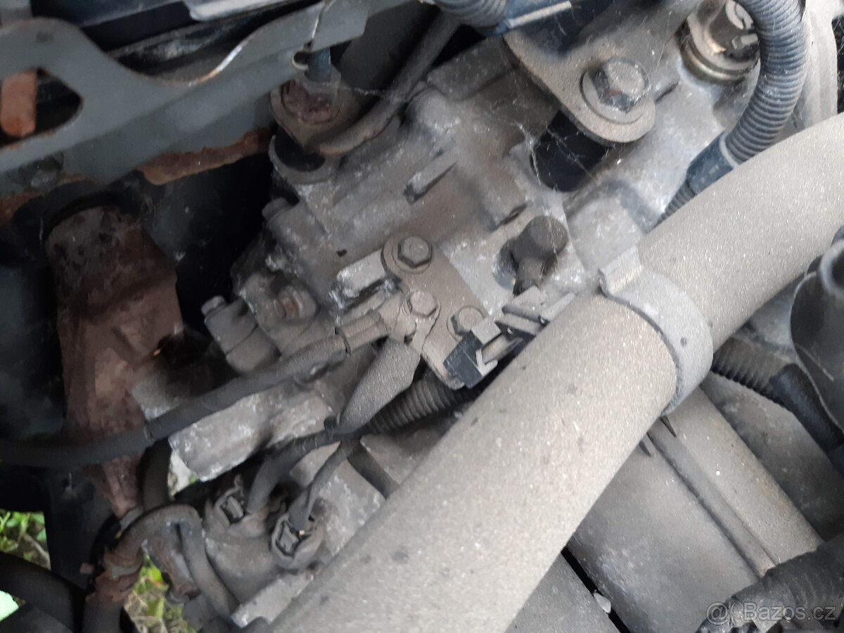 Honda HR-V 1,6 16V 1999 - pouze dily - 17