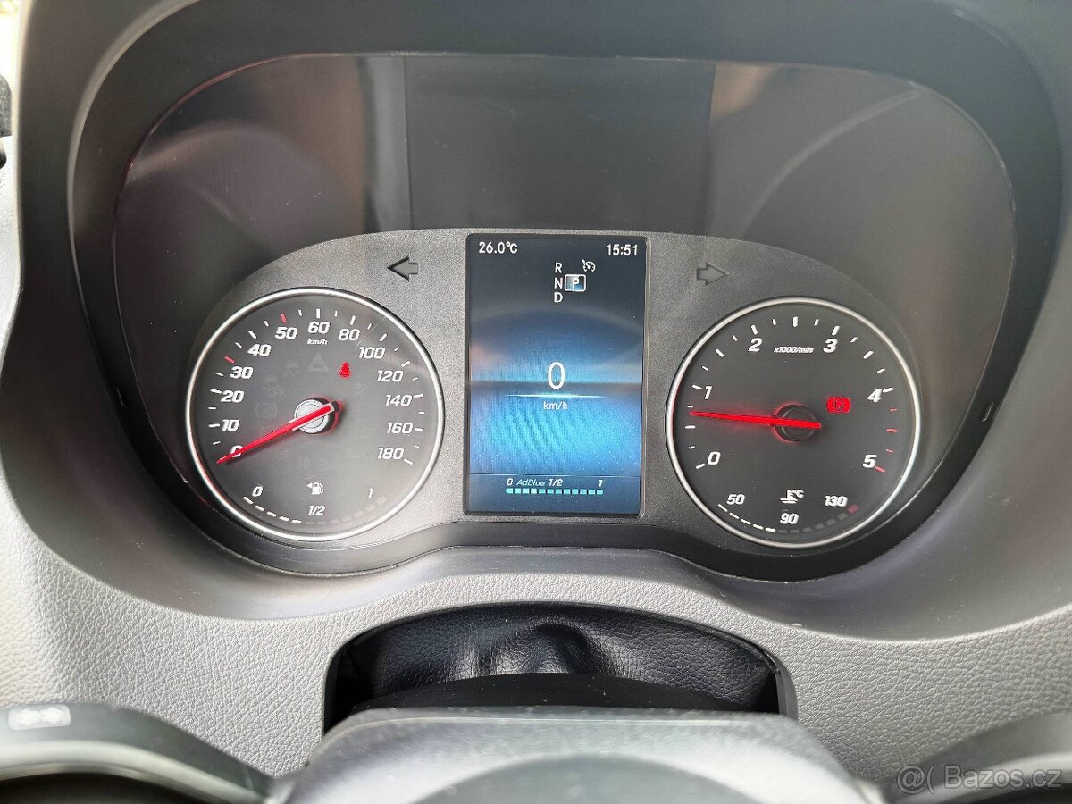 Mercedes Sprinter 319 V6 Automat. Chladiak/Mraziak zásuvka - 17